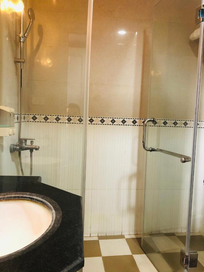Bac Do Hotel Hanoi Esterno foto