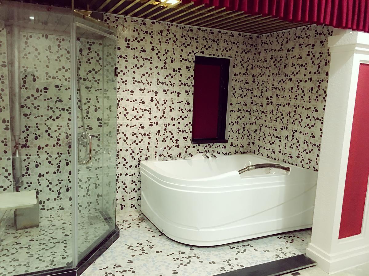 Bac Do Hotel Hanoi Esterno foto